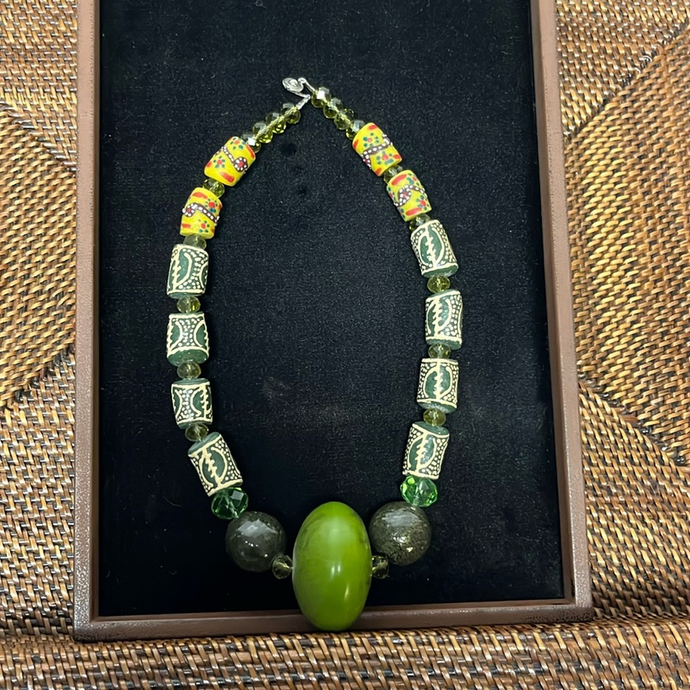 Teng Yue Necklace - Picture 2 of 5